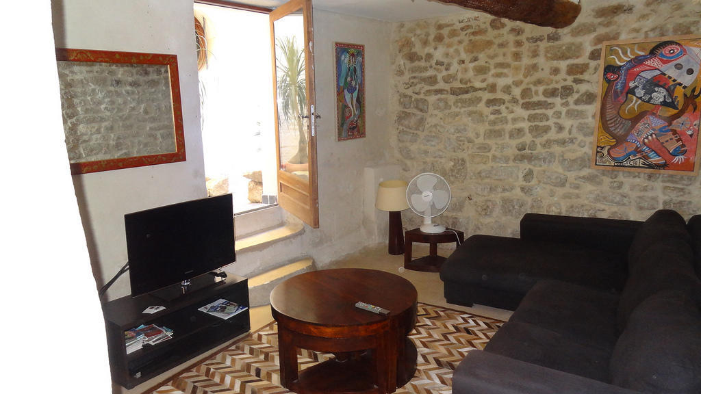 Appartement Avec Patio,2 Chambres,Patangarles Phòng bức ảnh